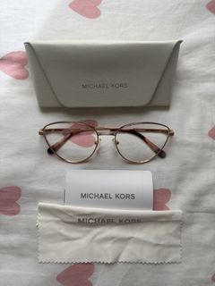 (Category: ) located in . Submitted by thealyssacloset (Listing ID 1470747485, Image 1). Description: .