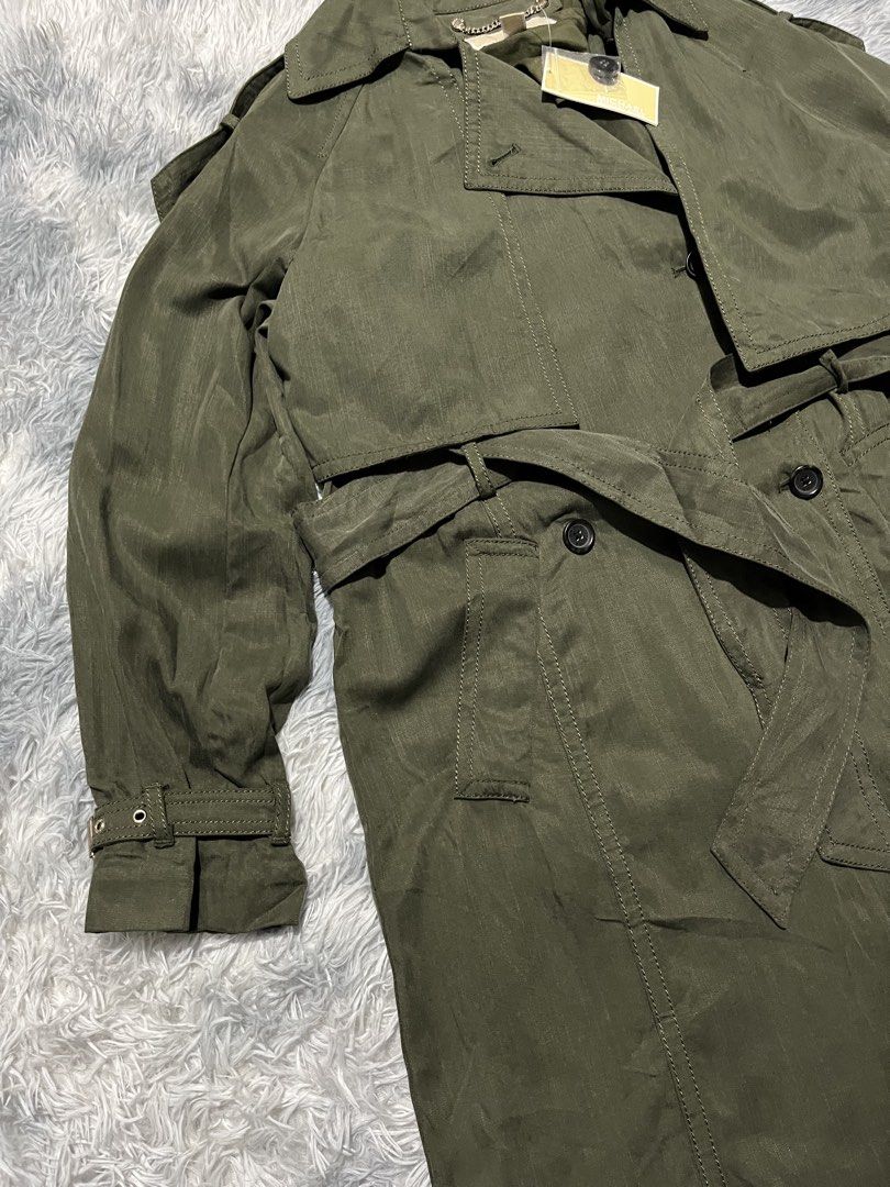 Michael Kors Trech Coat (Category: Coats, Jackets and Outerwear) located in Sasmuan (Sexmoan). Submitted by winterclothes.ph (Listing ID 1470783618, Image 3). Description: Michael Kors Trech Coat S on tag Width 20 Length 46.5 Excellent Condition .