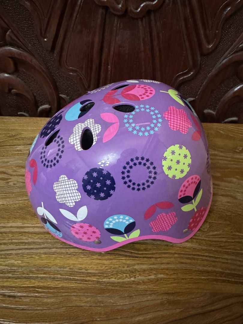 Micro Floral Purple Helmet Size 53-57cm (Category: Bicycles) located in Las Pinas. Submitted by emdjss (Listing ID 1470773609, Image 3). Description: - Vibrant purple kids helmet with colourful floral graphics - Model: FCJ-301, Style: AC2075 - Size: 53 to 57 cm - Weight: 460 grams - Certified to EN1078 and U.S. CPSC safety standards - Pink adjustable straps with convenient quick-release buckle - Built-in top and side ventilation holes for maximum
