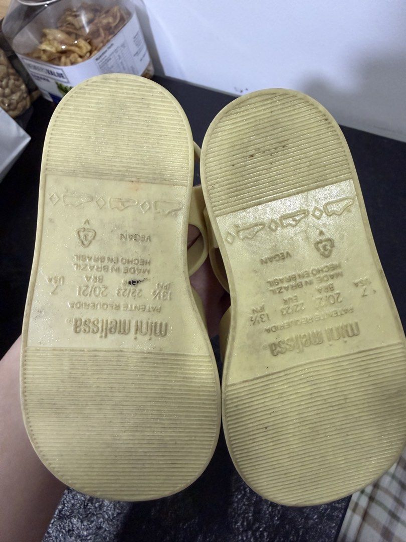 Mini Melissa Disney Marie Size 7 (Category: Babies & Kids Fashion) located in Manila. Submitted by cjezbte (Listing ID 1470883690, Image 3). Description: Guaranteed Original no box! Jelly scent still intact Size 7 for toddlers LAST PRICE NA.