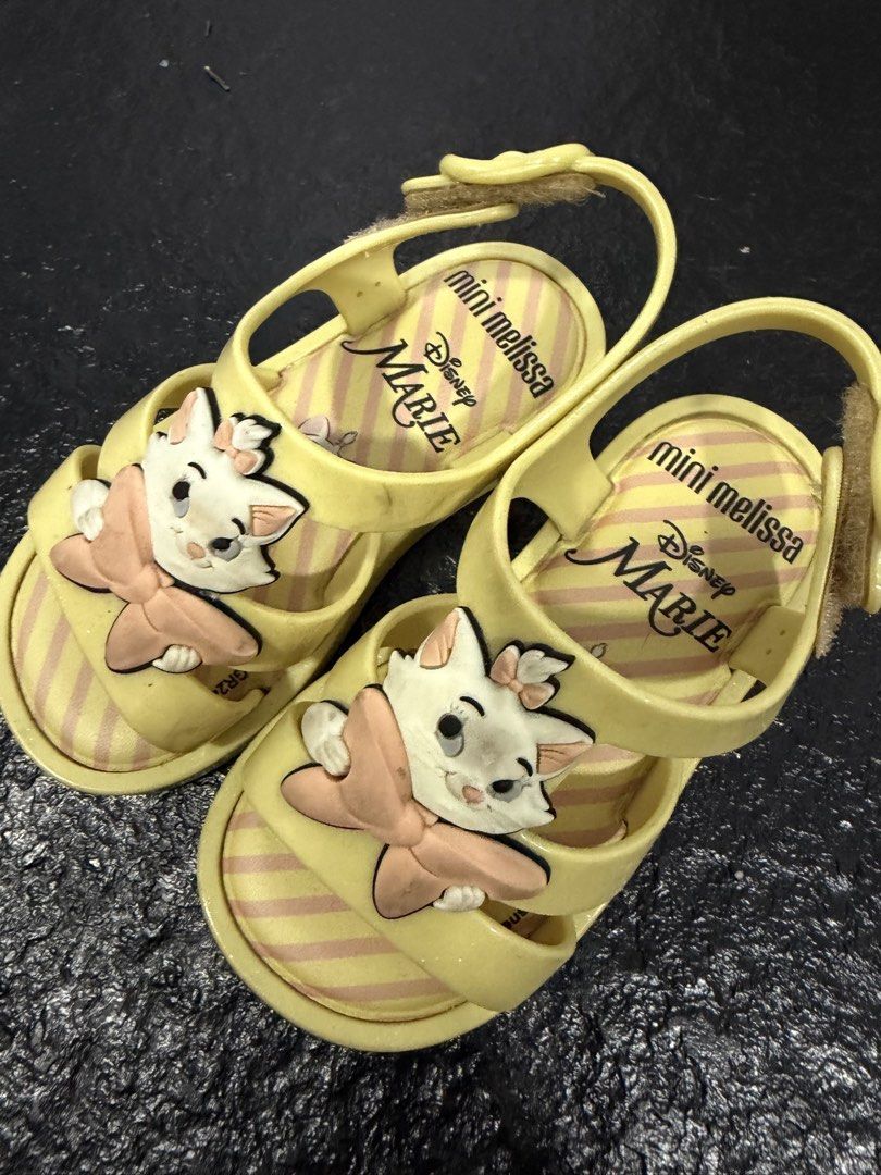 Mini Melissa Disney Marie Size 7 (Category: Babies & Kids Fashion) located in Manila. Submitted by cjezbte (Listing ID 1470883690, Image 2). Description: Guaranteed Original no box! Jelly scent still intact Size 7 for toddlers LAST PRICE NA.