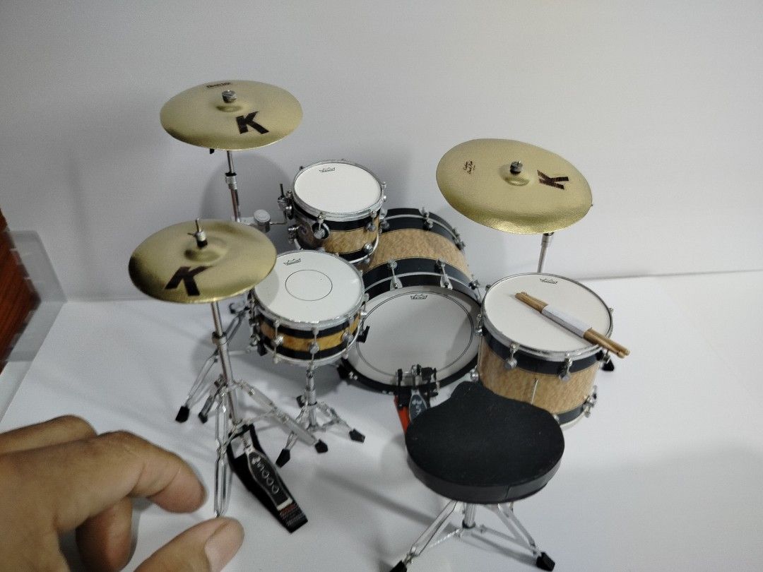 Miniature Drum set (Category: Handmade Craft) located in Binangonan. Submitted by silvercloud.b65211 (Listing ID 1470873286, Image 2). Description: .