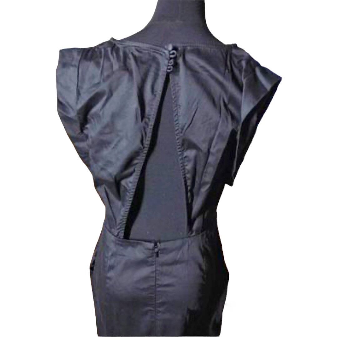 MISS SELFRIDGE BLACK CUTOUT DRESS (Category: Dresses) located in Marikina City. Submitted by minimalistmanila (Listing ID 1470790949, Image 3). Description: Miss Selfridge black cotton dress with cut out back. Medium. Bought in London. Never used. Order now!.