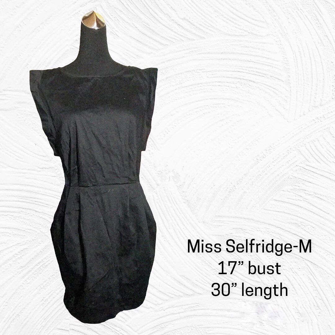 MISS SELFRIDGE BLACK CUTOUT DRESS (Category: Dresses) located in Marikina City. Submitted by minimalistmanila (Listing ID 1470790949, Image 2). Description: Miss Selfridge black cotton dress with cut out back. Medium. Bought in London. Never used. Order now!.