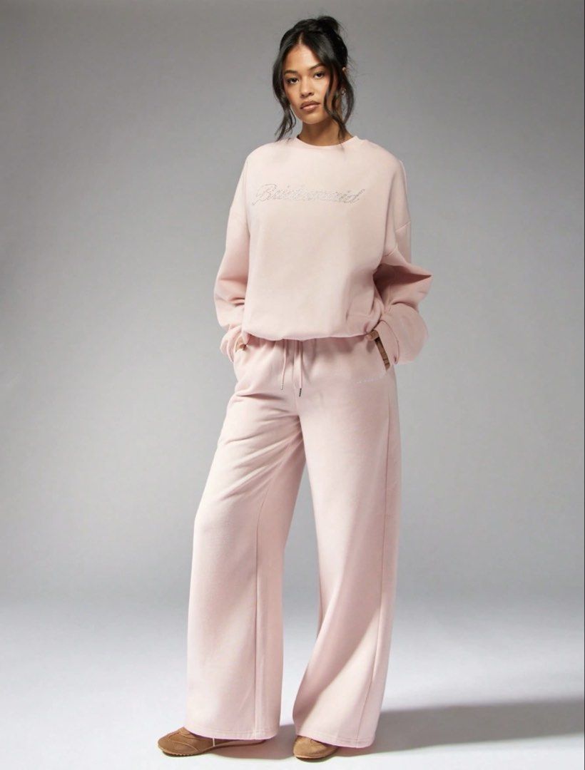 Missguided Bridesmaid Sweatpants (Category: Other Bottoms) located in Manila. Submitted by juliaxgamboa (Listing ID 1470834360, Image 2). Description: Bridesmaid written in rhinestones 28-34” waist.