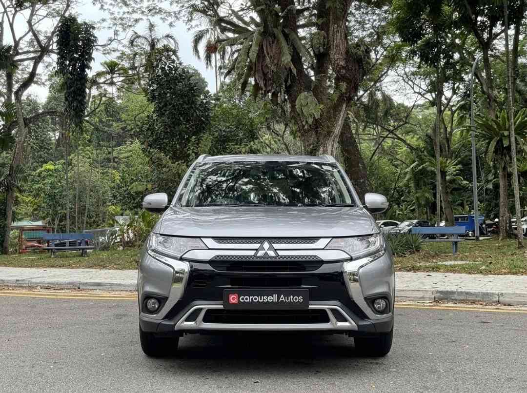 (Category: ) located in . Submitted by carousellcars (Listing ID 1470838971, Image 1). Description: .