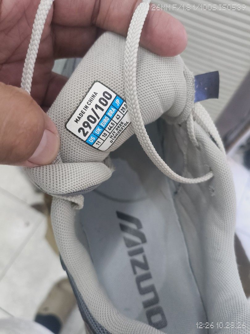 Mizuno astro ls (Category: Casual Shoes) located in Lucena. Submitted by drygoooddzzz (Listing ID 1470848060, Image 3). Description: size 11 astro Ls 1999+ sf.