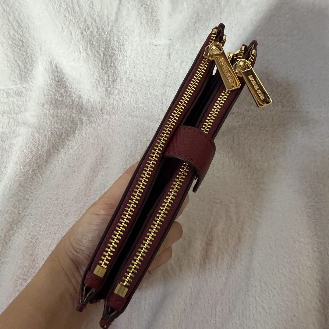 MK Double Zip Wallet - DARK CHERRY (Category: Wallets & Card holders) located in Santa Cruz. Submitted by vendrenee (Listing ID 1470751929, Image 2). Description: .