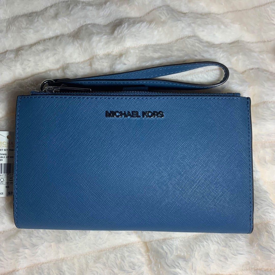 MK Double Zip Wallet - TEAL (Category: Wallets & Card holders) located in Santa Cruz. Submitted by vendrenee (Listing ID 1470752013, Image 1). Description: .