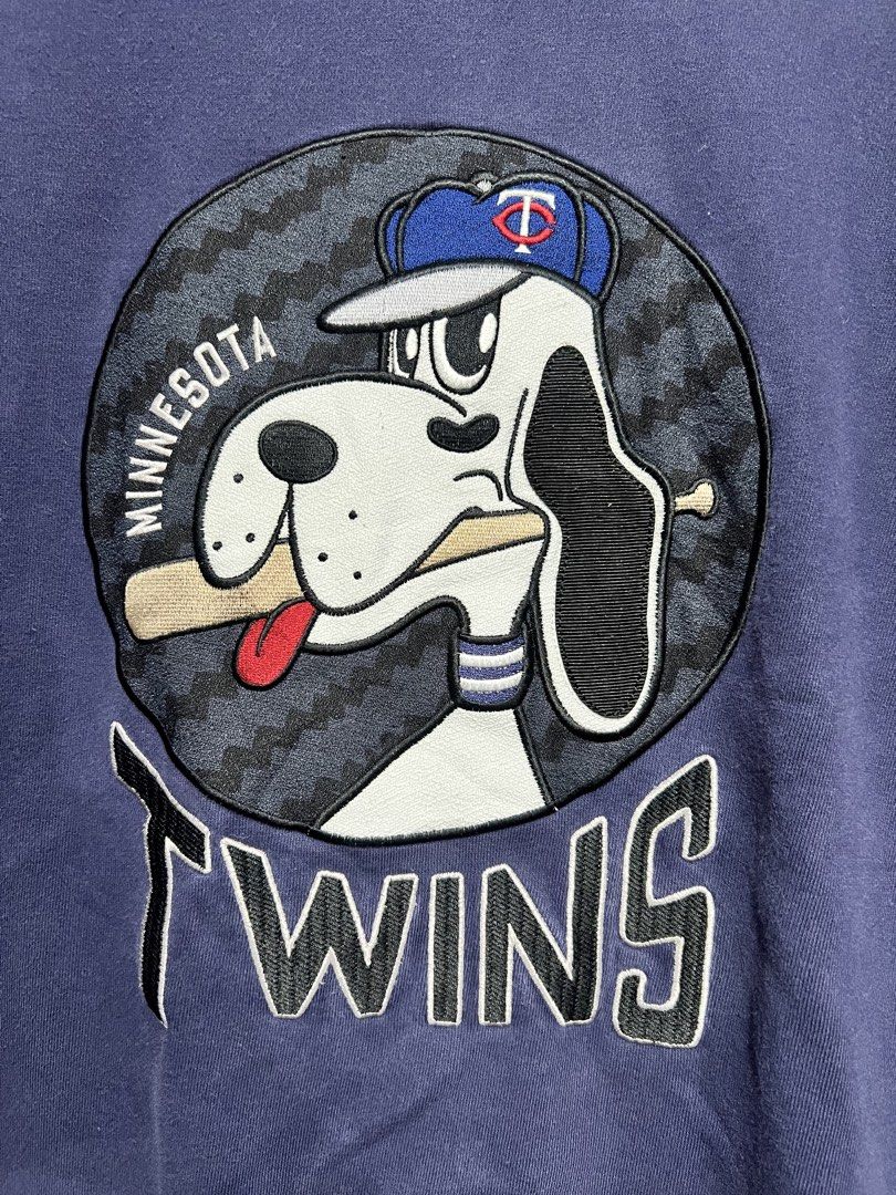 MLB Minnesota Twins Embroidered Sweatshirt (Category: Coats, Jackets and Outerwear) located in Cagayan de Oro. Submitted by thrift4all (Listing ID 1470828775, Image 2). Description: Color rate 9/10 With tags Embroidered designs No issue Size Large Length 26 Width 21.