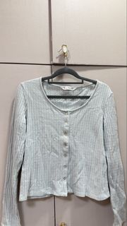 (Category: ) located in . Submitted by shop_tinascloset (Listing ID 1470837322, Image 1). Description: .