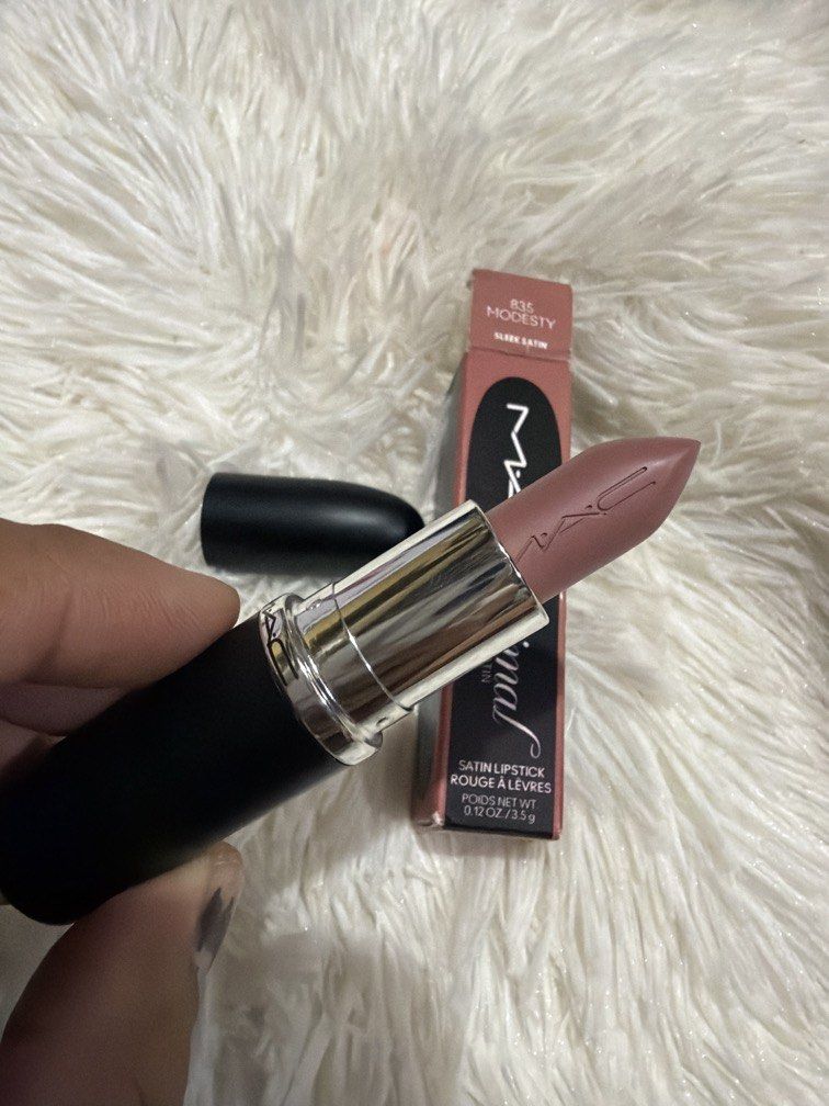 MODESTY MACXIMAL SLEEK SATIN LIPSTICK (Category: Makeup) located in Pugo. Submitted by caztraine (Listing ID 1470781675, Image 2). Description: .
