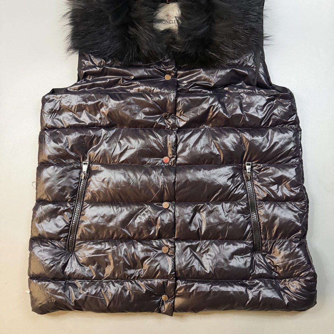 Moncler - Gillet Fur Puffer Vest (Category: Vests) located in Paranaque City. Submitted by millennial_goodz (Listing ID 1470907073, Image 3). Description: WTS Moncler - Gillet Fur Puffer Vest Size 2 Dimensions: 20" / 26" Excellent to new Authentic DM.