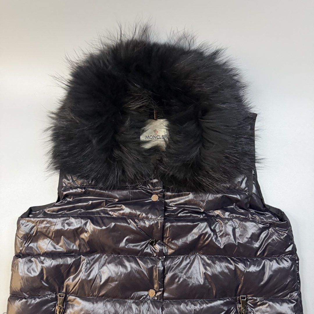 Moncler - Gillet Fur Puffer Vest (Category: Vests) located in Paranaque City. Submitted by millennial_goodz (Listing ID 1470907073, Image 2). Description: WTS Moncler - Gillet Fur Puffer Vest Size 2 Dimensions: 20" / 26" Excellent to new Authentic DM.