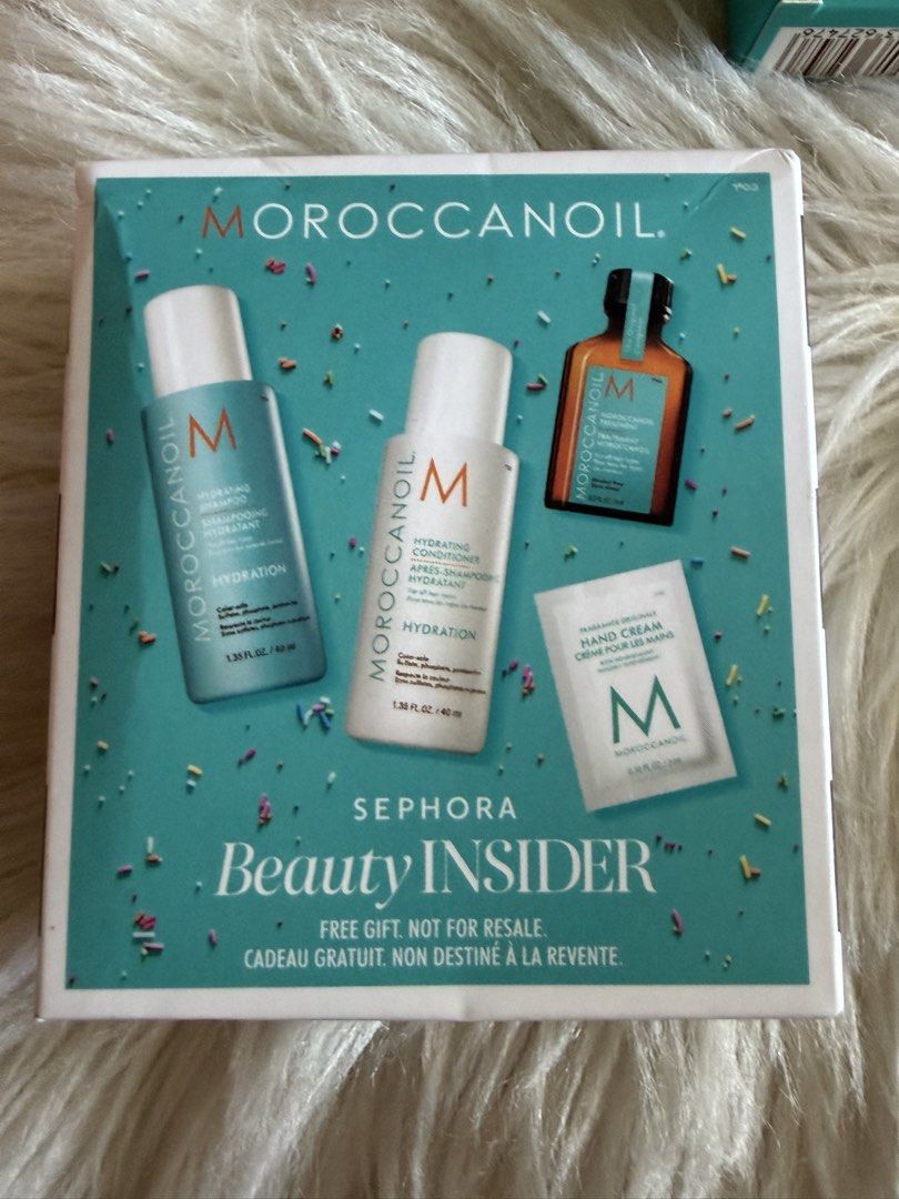 MOROCCANOIL SET (Category: Hair) located in San Juan City. Submitted by cashfrancefashioncosmetics_ph (Listing ID 1470750263, Image 3). Description: SALE SALE MOROCCANOIL SET SEPHORA INCLUDING TREATMENT 15ml Handcream 3ml Hydrating conditioner 40ml Hydrating shampoo 40ml Original from sephora 5pcs.