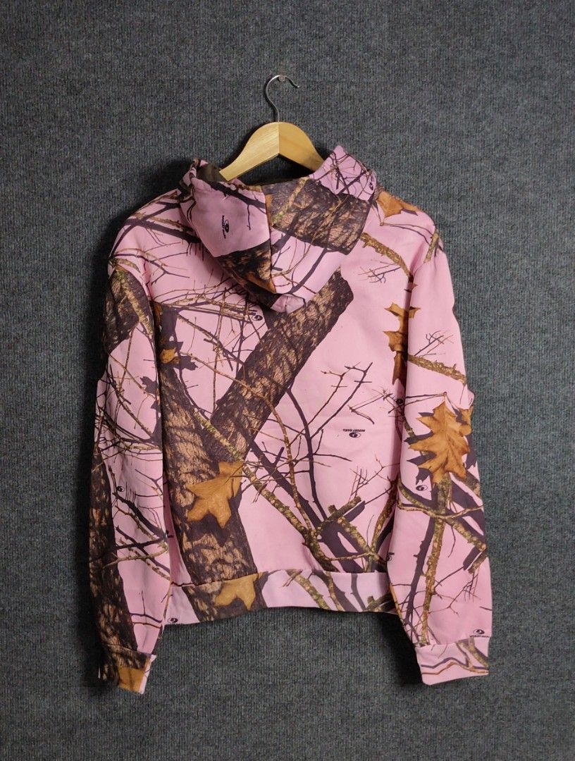 Mossy Oak Realtree Jacket (Category: Hoodies) located in Bolinao. Submitted by tokiya. (Listing ID 1470783993, Image 3). Description: Mossy Oak Size Large Boxy (24x25) Ganda ng fittings nito Unisex Excellent Condition.
