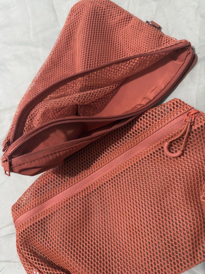 Muji mesh pouch orange (Category: Purses & Pouches) located in San Juan City. Submitted by leahtdj (Listing ID 1470833887, Image 2). Description: Take both for 400 plus sf. Rfs: not using anymore nakatago na lang. sdd only. Thanks! .