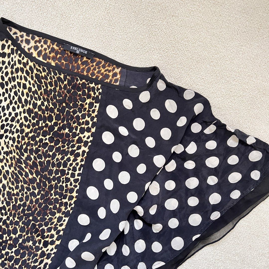 multi-print leopard & polkadot silk like poncho (Category: Blouses) located in Limay. Submitted by budolfindsrawrawr (Listing ID 1470785377, Image 3). Description: multi-print leopard & polkadot silk like poncho - fits s/m l25 bust freesize - in excellent condition .