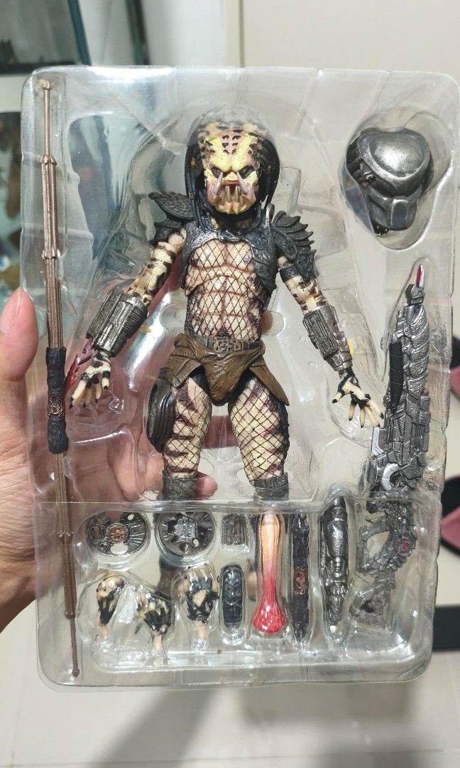 Neca Predator 2 Ultimate Scout Predator (Category: Figurines & Statues) located in Navotas City. Submitted by kyoto19978 (Listing ID 1470911339, Image 3). Description: For Sale Neca Predator 2 Ultimate Scout Predator Complete with free classic predator headsculpt Issue: Slightly loose yun waist pero goods pa din hindi iindahin/Weathered painted yun mask see pics 2k MOP: Gcash/BPI MOD: Lalamove/J&T LOC: Cabuyao Laguna.
