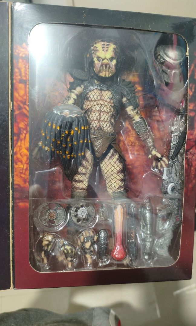 Neca Predator 2 Ultimate Scout Predator (Category: Figurines & Statues) located in Navotas City. Submitted by kyoto19978 (Listing ID 1470911339, Image 2). Description: For Sale Neca Predator 2 Ultimate Scout Predator Complete with free classic predator headsculpt Issue: Slightly loose yun waist pero goods pa din hindi iindahin/Weathered painted yun mask see pics 2k MOP: Gcash/BPI MOD: Lalamove/J&T LOC: Cabuyao Laguna.