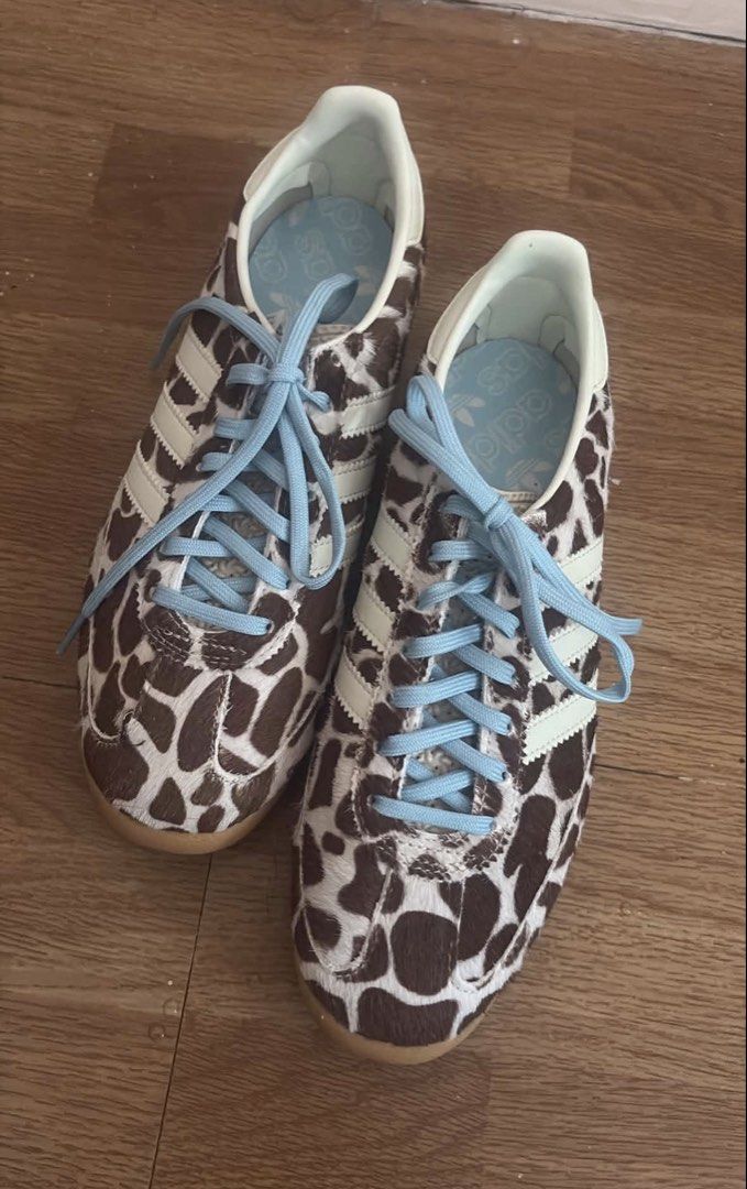 never been used dm for more details (Category: Sneakers) located in Manila. Submitted by mysticocean_f04008 (Listing ID 1470853501, Image 1). Description: .