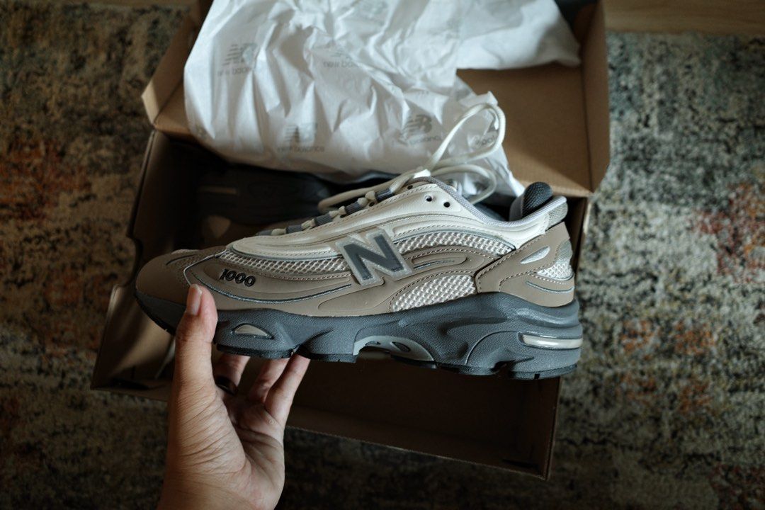 New Balance 1000 in Mushroom (Category: Sneakers) located in Manila. Submitted by sammalvv (Listing ID 1470832546, Image 2). Description: New Balance 1000 in Mushroom (US 7.5 Men, US 9 Women) never worn still in box 4000 (currently on sale in-store at 5K+) shipping to be shouldered by buyer (mnl + provincial options avail) comment mine or DM me.
