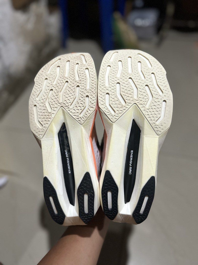 New Balance (Category: Sneakers) located in Cebu City. Submitted by cyrilk1cks (Listing ID 1470857760, Image 3). Description: .