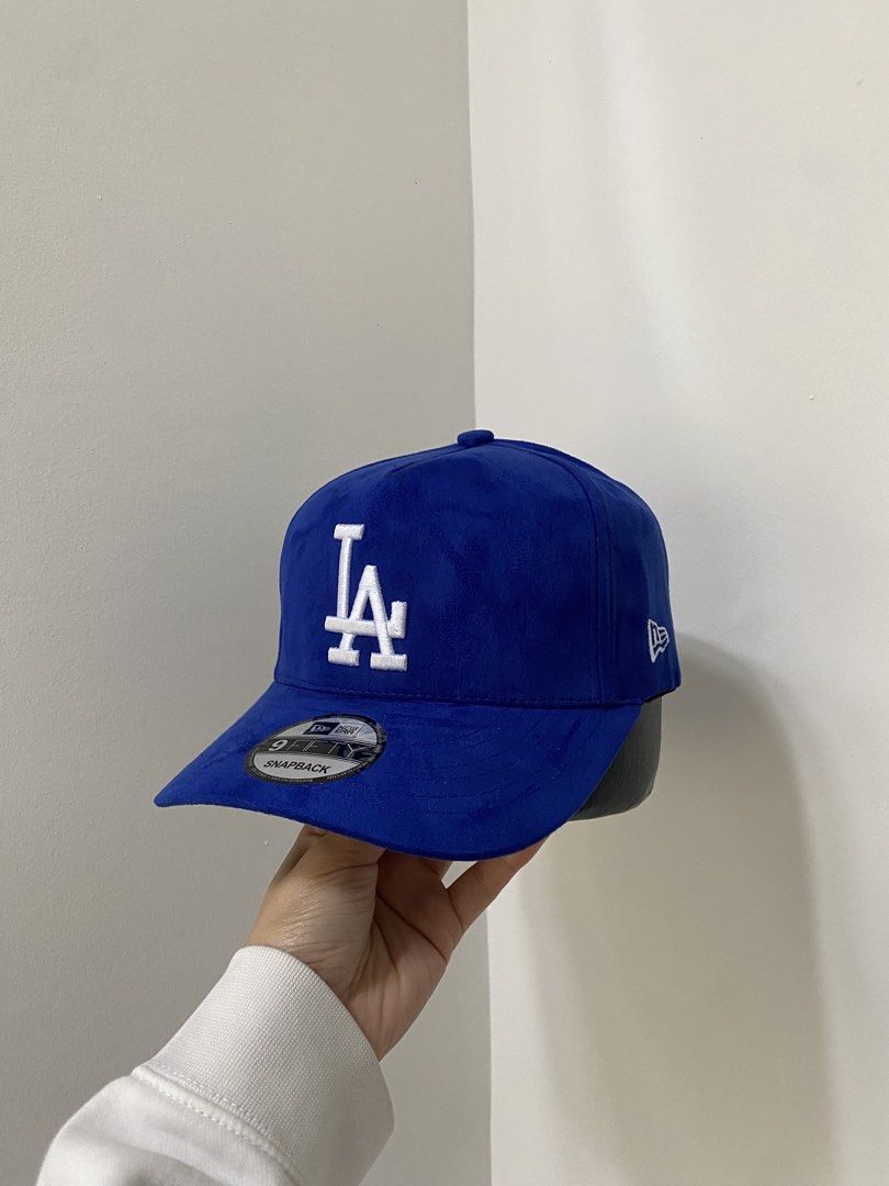 New Era 9Fifty Snapback Suade/Gamuza (Category: Caps & Hats) located in Baguio. Submitted by theatro (Listing ID 1470854173, Image 1). Description: suade caps.