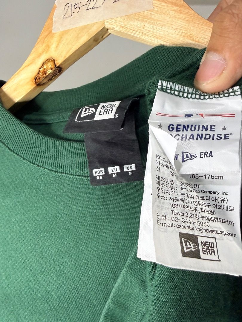 New Era - New York Yankees (Category: Activewear) located in Caloocan City. Submitted by choidelfin.420 (Listing ID 1470823528, Image 3). Description: 10/10 Color rate No hidden issue Sobrang bago pa ang kapal Solid ng condition 22x29.5.