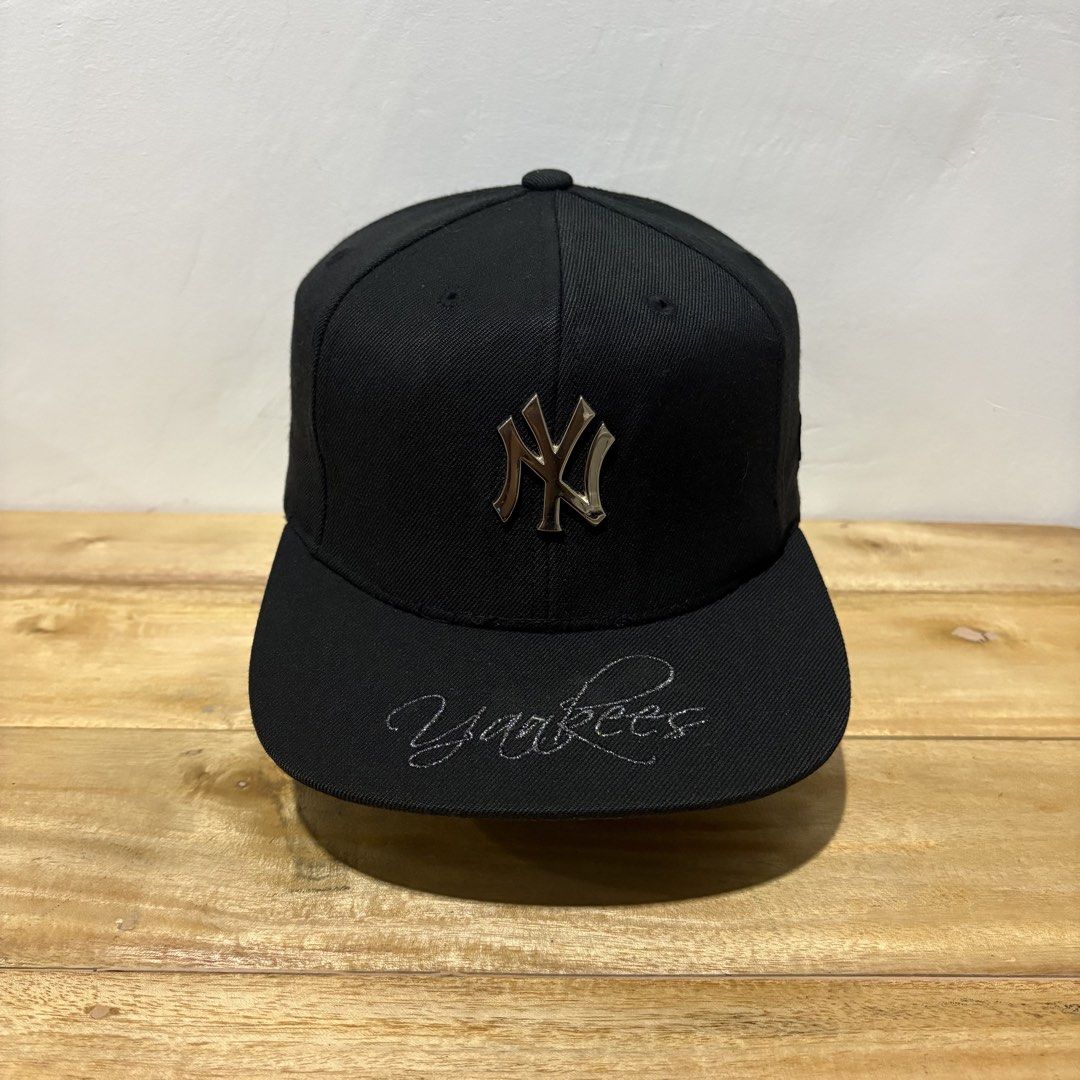 New York Yankees MLB Black Snapback Cap (Category: Caps & Hats) located in Dapitan. Submitted by payt3es_thrift. (Listing ID 1470851620, Image 1). Description: 🧢 NEW YORK YANKEES MLB BASEBALL CAP 🖤⚾ Sleek all-black Yankees design with premium-looking metal logo detail ✅ MLB / Major League Baseball ✅ New York Yankees ✅ Made in Korea 🇰🇷 ✅ Free Size / 50L ✅ Adjustable snapback ✅ Black-on-black colorway ✅ Metal NY logo at the front ✅ Yankees scri