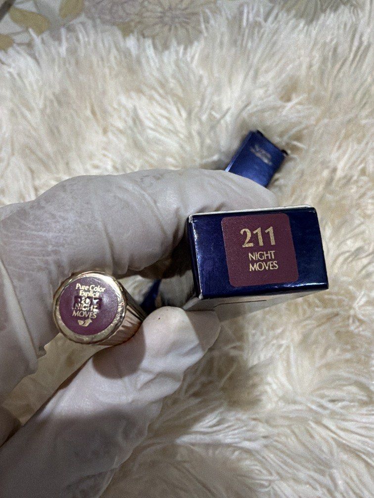 NIGHT MOVES EL SILK MATTE LIPSTICK (Category: Makeup) located in Pugo. Submitted by caztraine (Listing ID 1470807561, Image 3). Description: .