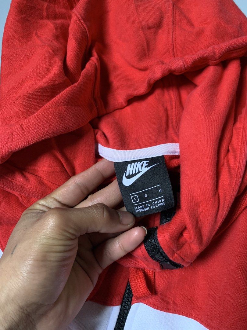 Nike (Category: Coats, Jackets and Outerwear) located in Maragusan (San Mariano). Submitted by sikethr8ft (Listing ID 1470752810, Image 3). Description: .