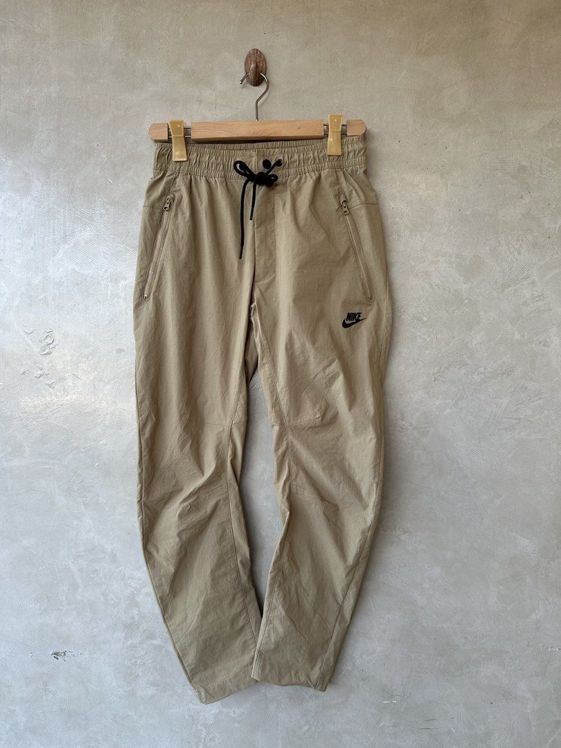 NIKE - Small Logo Pattern Woven Pants (Category: Trousers) located in Cavite. Submitted by second_story_ph (Listing ID 1470835166, Image 2). Description: NIKE - Small Logo Pattern Woven Pants Size: Small 14” Waistline Stretchable 36” Length 5.5” Opening Condition: Like New.