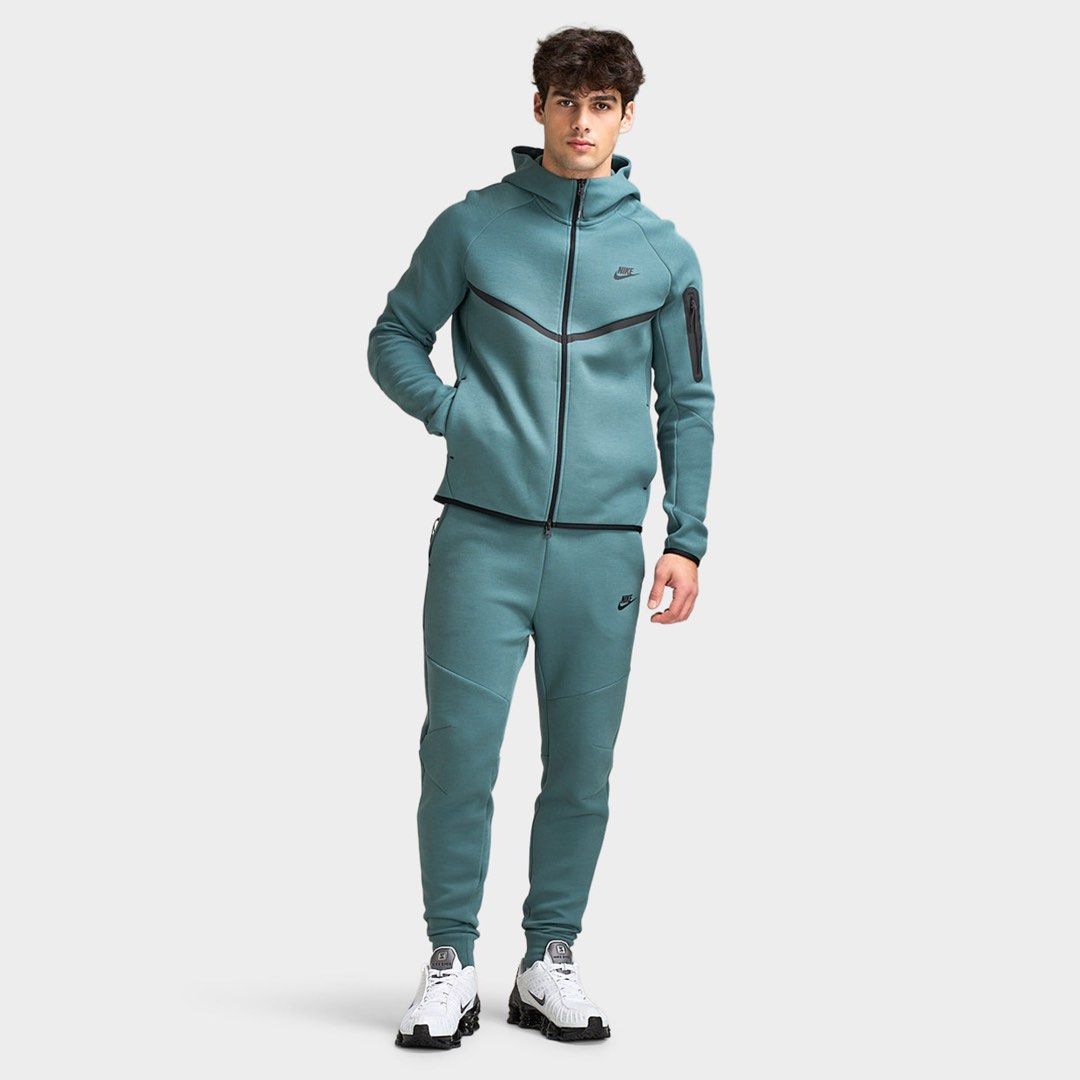 NIKE - Tech Fleece Pants (Category: Joggers) located in Cavite. Submitted by second_story_ph (Listing ID 1470834341, Image 2). Description: NIKE - Tech Fleece Pants Size: Large 16.5” Waistline stretchable 39.5” Length Condition: Excellent to New.