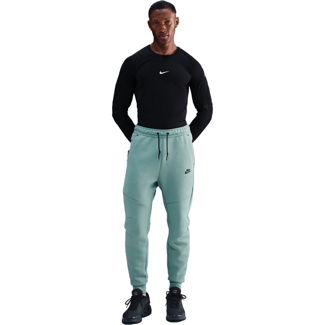 NIKE - Tech Fleece Pants (Category: Joggers) located in Cavite. Submitted by second_story_ph (Listing ID 1470834341, Image 1). Description: NIKE - Tech Fleece Pants Size: Large 16.5” Waistline stretchable 39.5” Length Condition: Excellent to New.