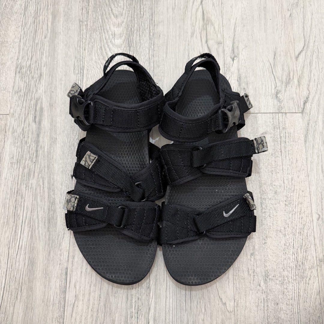 Nike ACG Hiking Sandals (Category: Sneakers) located in Manila. Submitted by wornagainstudios2 (Listing ID 1470906212, Image 1). Description: .