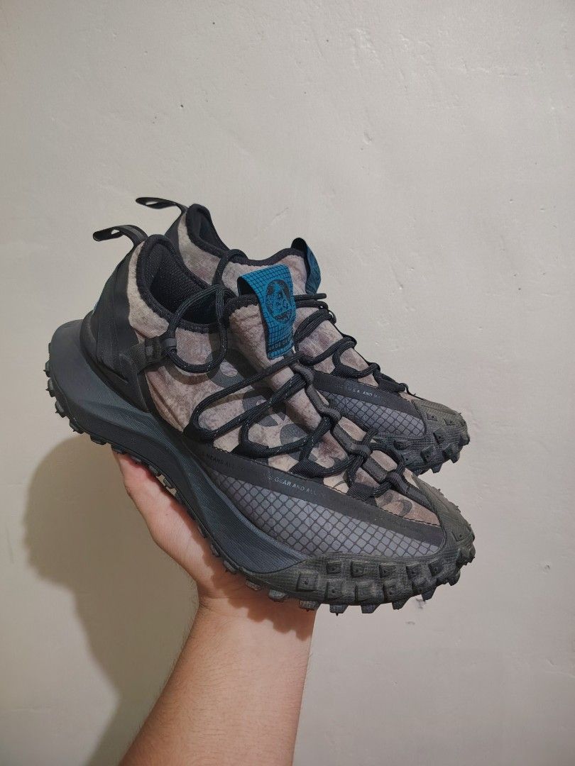 NIKE ACG MOUNTAIN FLY (Category: Sneakers) located in Manila. Submitted by lunaras_declutter (Listing ID 1470841039, Image 2). Description: EXCELLENT CONDITION MINIMAL. SIGN OF USE ONLY SIZE 5-6 BEST FIT.