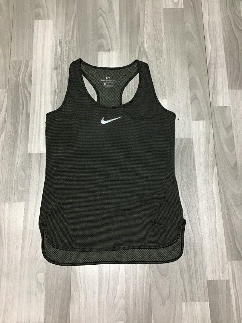 Nike Aero React running tank top (Category: Sleeveless) located in Davao. Submitted by ljay.thriftedfinds (Listing ID 1470857548, Image 2). Description: .