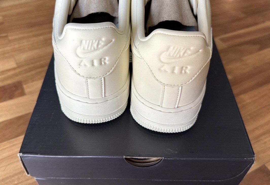 Nike Air Force 1 Coconut Milk Size 9.5 (Category: Sneakers) located in Taguig. Submitted by s.tree (Listing ID 1470799124, Image 2). Description: Nike Air Force 1 - Colorway: Coconut Milk (see pulled internet picture for better idea of color, rare color) - Size: 9.5 mens - Worn twice - Inclusion: Original box included.