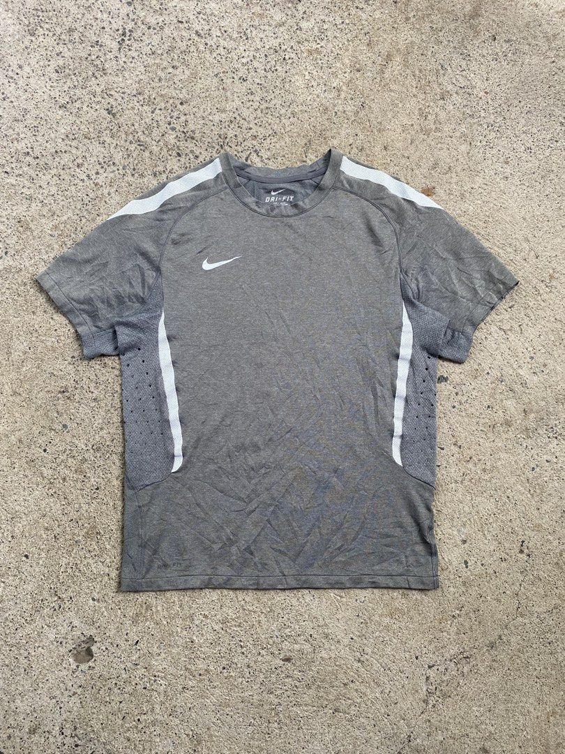Nike Athletic Dri-Fit T-Shirt (Category: Activewear) located in Bayombong. Submitted by fliptique (Listing ID 1470760249, Image 2). Description: Nike Athletic Dri-Fit T-Shirt Excellent Condition Size : Medium Dimes : 20”x27” Shoulder To Shoulder : 16.5” Sleeve Length : 9” Hem : 19” Color Rate : 10 Issue : ❌❌❌ ₱350 + sf .