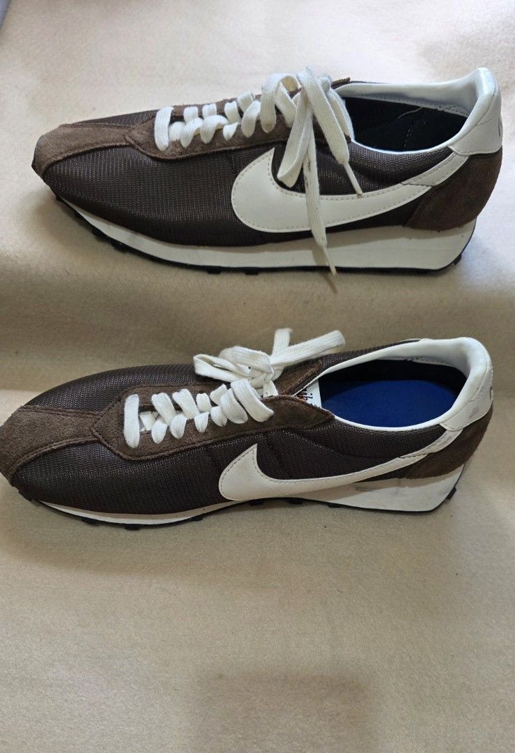 Nike Daybreak Brown White Shoes US 11 (Category: Sneakers) located in Pasig City. Submitted by declutteringcart (Listing ID 1470776475, Image 3). Description: • needs cleaning • no box 🔸️ sf shouldered by buyer 🔸️ no reservation, first to pay gets the item 🔸️ take all as is. kindly check all photos for condition 🔸️ no lowballing please.
