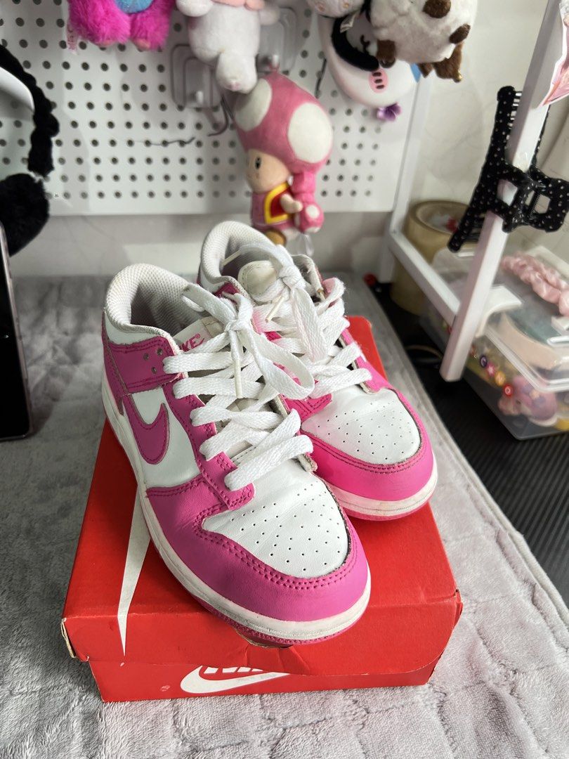 Nike Dunk Low Pink White Sneakers with Box (Category: Babies & Kids Fashion) located in Marikina City. Submitted by pammbkids (Listing ID 1470755863, Image 3). Description: .