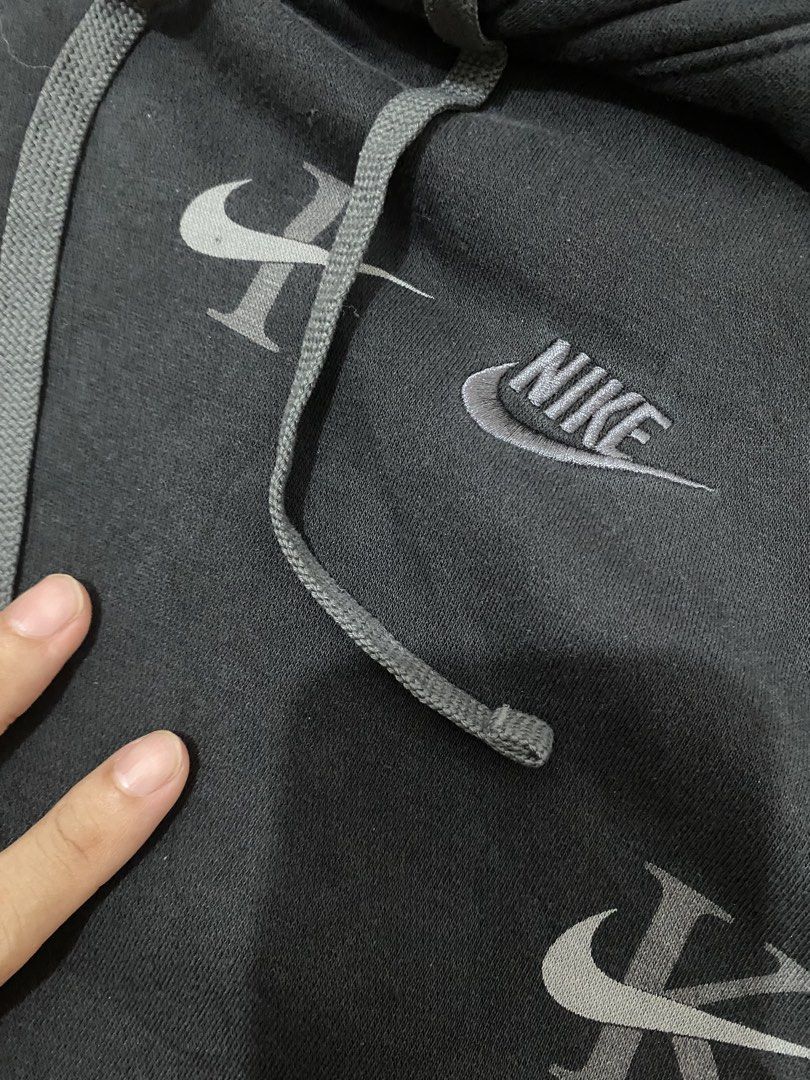 Nike Hoodie (Category: Coats, Jackets and Outerwear) located in Cavite. Submitted by decon0217 (Listing ID 1470844325, Image 3). Description: Made in cambodia .