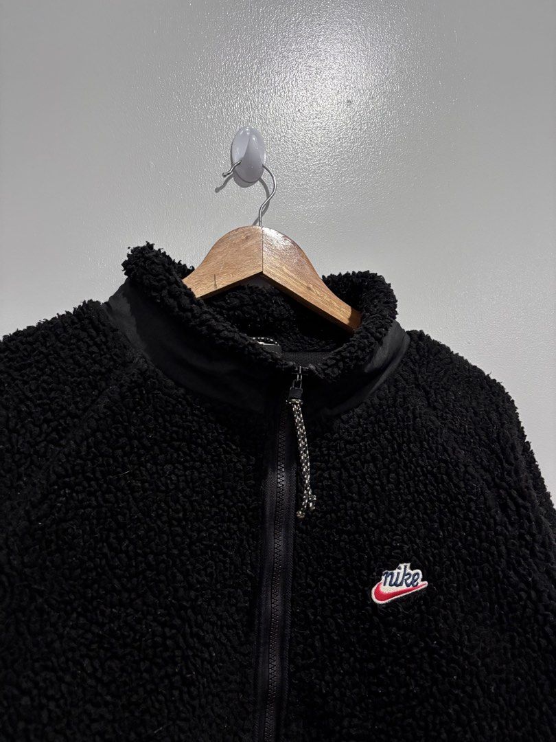 Nike NSW Heritage Sherpa Full Zip Jacket (Category: Coats, Jackets and Outerwear) located in Dumaguete. Submitted by dgte.grails (Listing ID 1470850237, Image 2). Description: Nike NSW Heritage Sherpa Full Zip Jacket 23 width 26 length Good as new! 2000+sf pm.