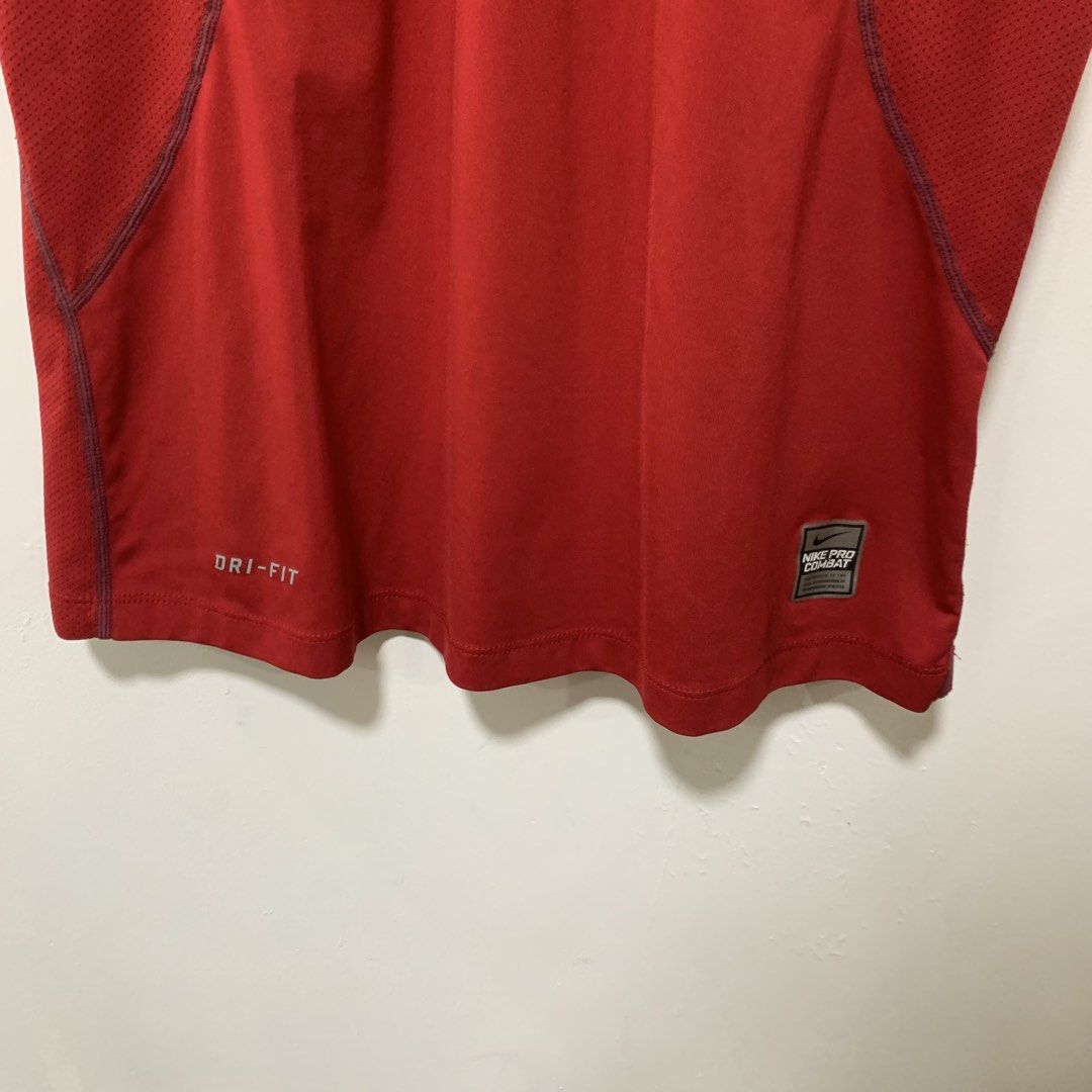 Nike pro combat (Category: Activewear) located in Cavite. Submitted by yobubsss (Listing ID 1470905967, Image 3). Description: Size small 18w 26L Good condition Issue hairline sa print logo.