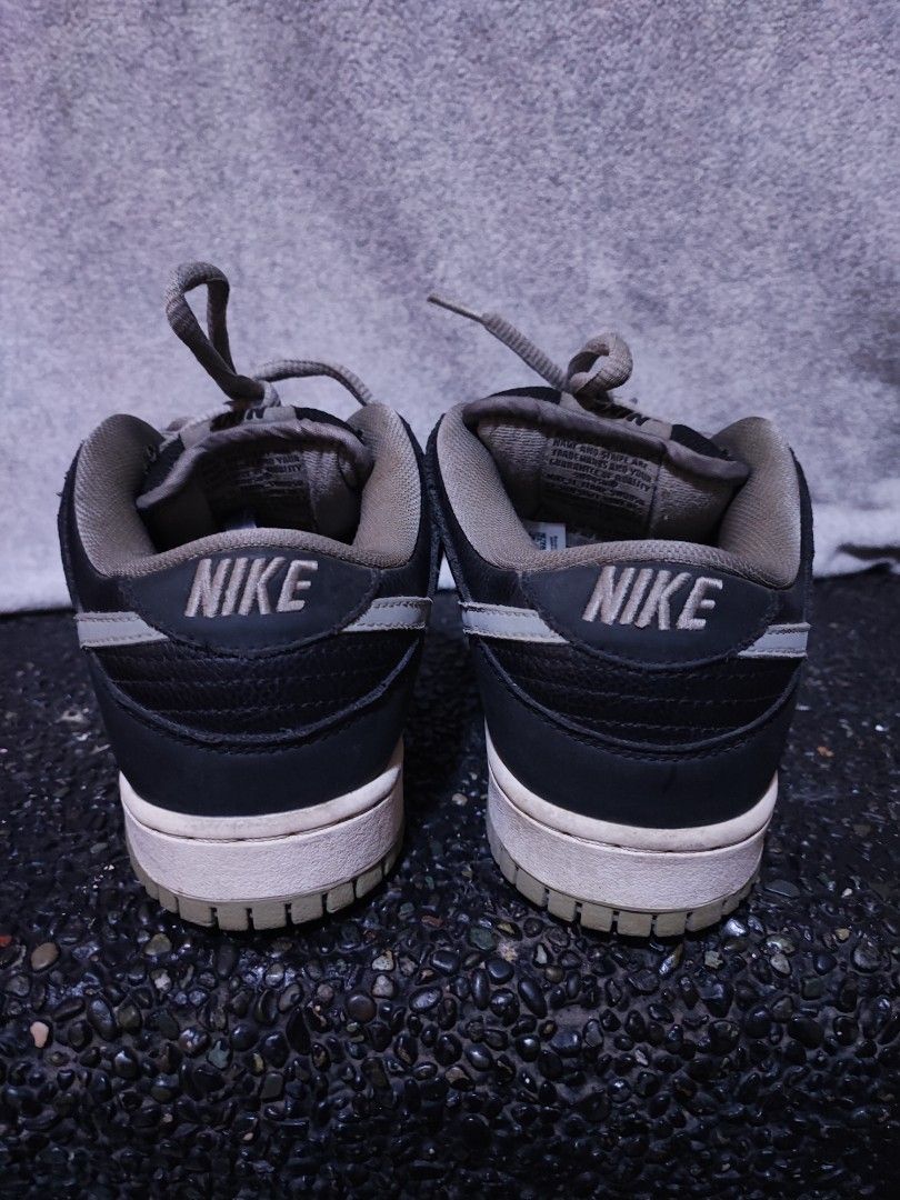 Nike SB Dunk Low Pro Shadow (Category: Sneakers) located in Baguio. Submitted by ozara.06 (Listing ID 1470787964, Image 3). Description: original excellent condition size 24cm on tag mas okay sya sa 23.5cm since makapal pp foam nya sa loob from ukay needs washing 1k .