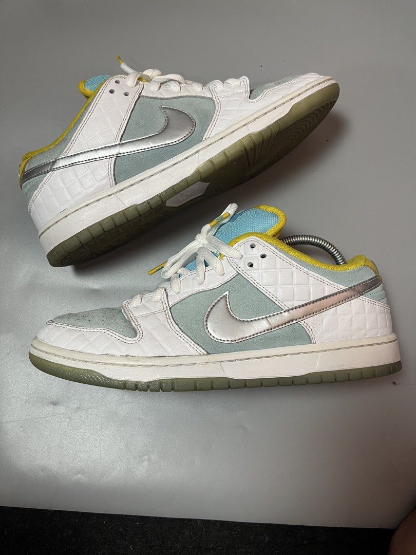 Nike sb x FTC dunk low pro (Category: Sneakers) located in Quezon City. Submitted by theideal (Listing ID 1470907778, Image 1). Description: Read first before buy Legit/Authentic Nike Sb x FTC dunk low pro No box Size 10.5 Still in good and presentable condition No major flaws Minor sign of use only See picture details posted .
