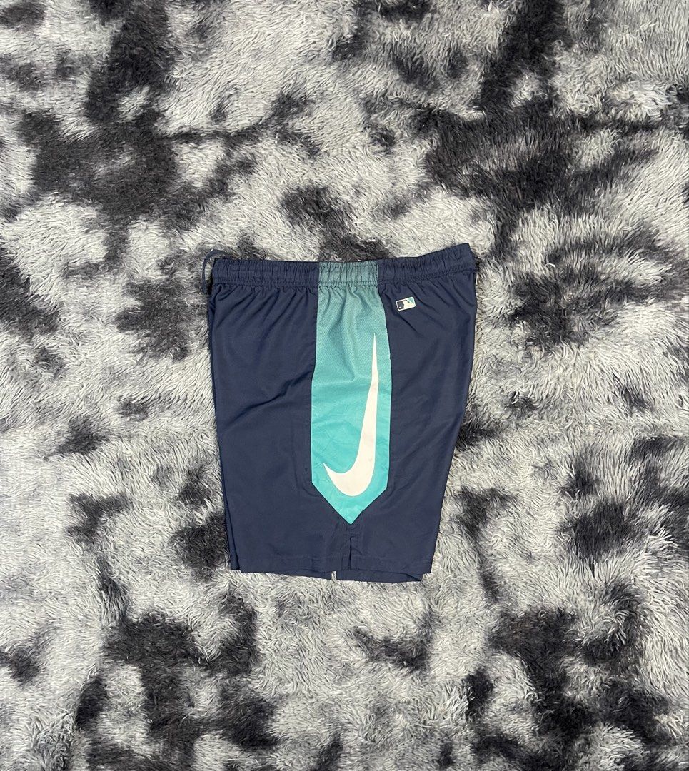nike shorts (Category: Shorts) located in Caba. Submitted by thriftedpopcorn (Listing ID 1470874474, Image 3). Description: nike shorts size xl dimentions: waist:32-36 inches length:19 inches color rate:9/10 or better minor unnoticeable lints over all condition:good to excellent 380 plus sf 💰mop:gcash/maribank 📦mod:jnt 📍location: san fernando la union.