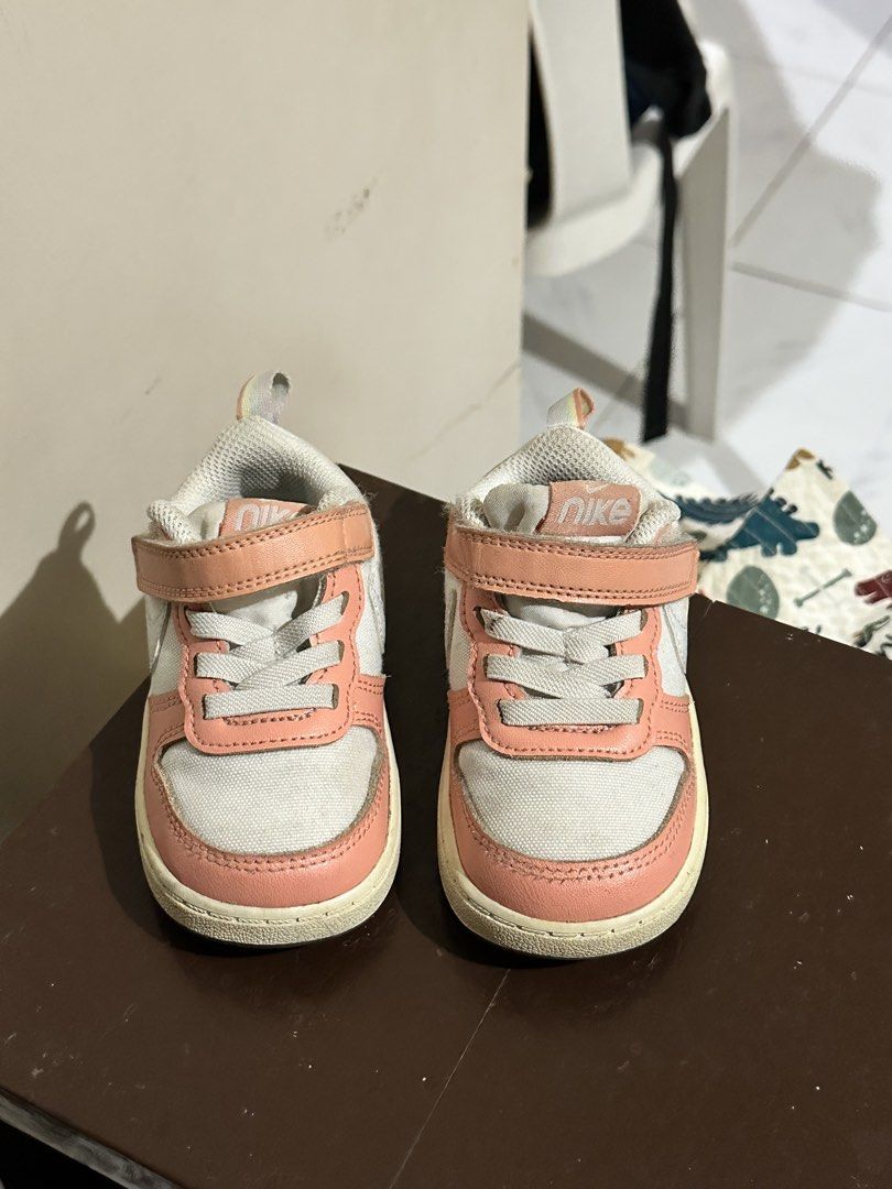 Nike Sneakers for kids (Category: Babies & Kids Fashion) located in Makati City. Submitted by jannst (Listing ID 1470849984, Image 1). Description: 12CM.