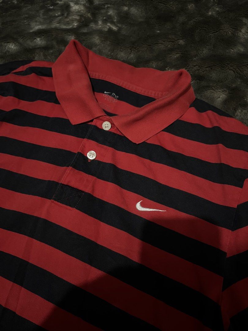 nike striped polo (Category: Tshirts & Polo Shirts ) located in Pasay City. Submitted by metro_thrift (Listing ID 1470752031, Image 2). Description: no issue 21x27 .